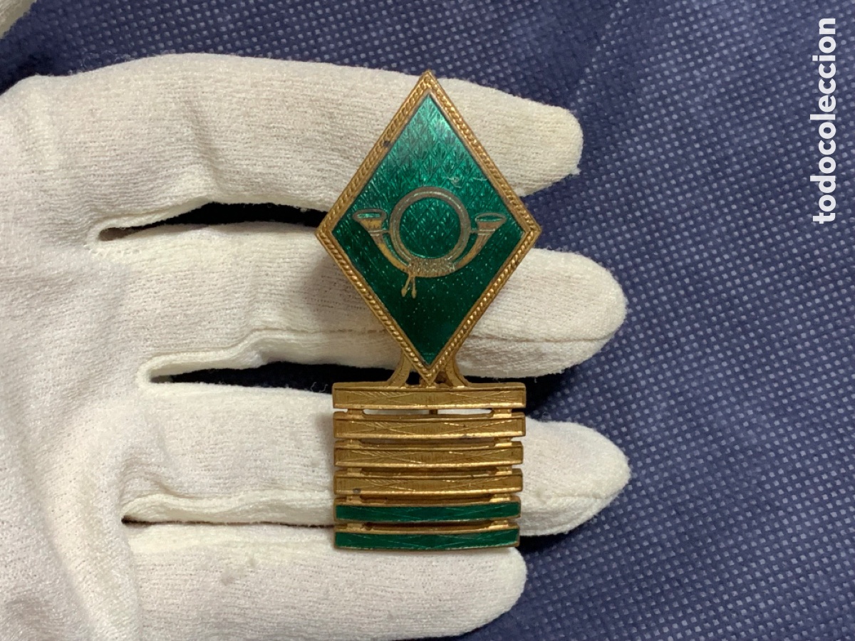 Militaria: ANTIGUO EMBLEMA PERMANENCIA EN CAZADORES DE MONTA&Ntilde;A