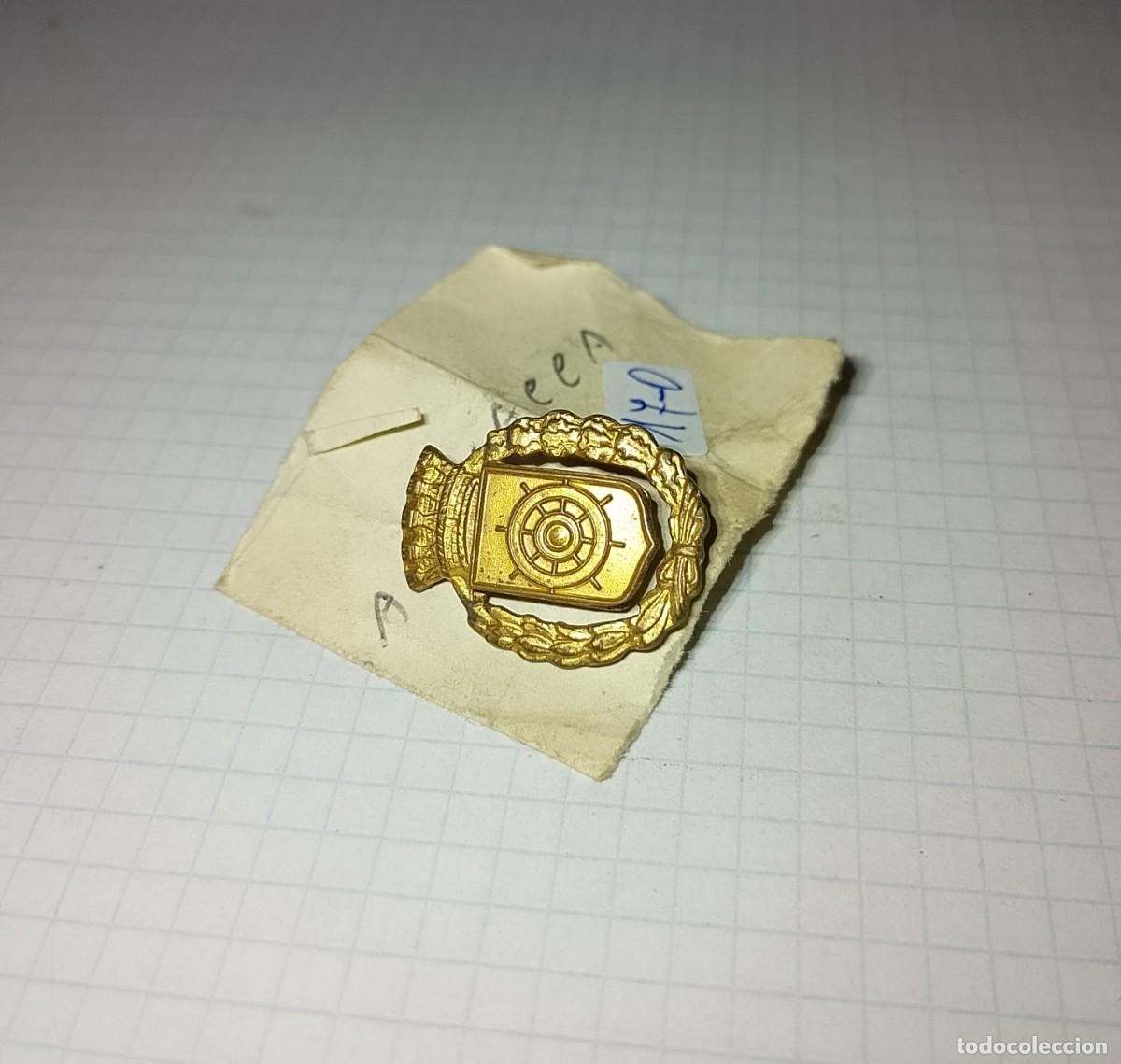 Militaria: Insignia al m&eacute;rito, dorada - Foto 2