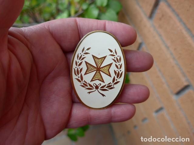 Militaria: ANTIGUO EMBLEMA DE PECHO SANIDAD MILITAR