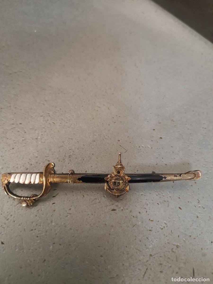 Militaria: Antiguo broche sable de la Armada - Foto 3