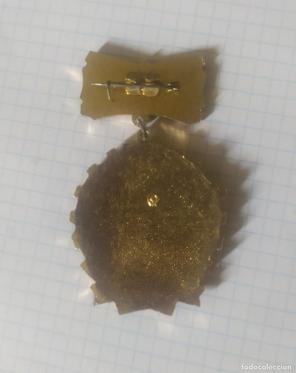 Militaria: Condecoraci&oacute;n rusa 1974 - Foto 2