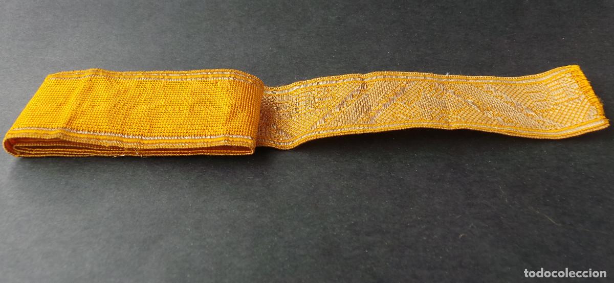 Militaria: GAL&Oacute;N DORADO 41X3,5. - Foto 2