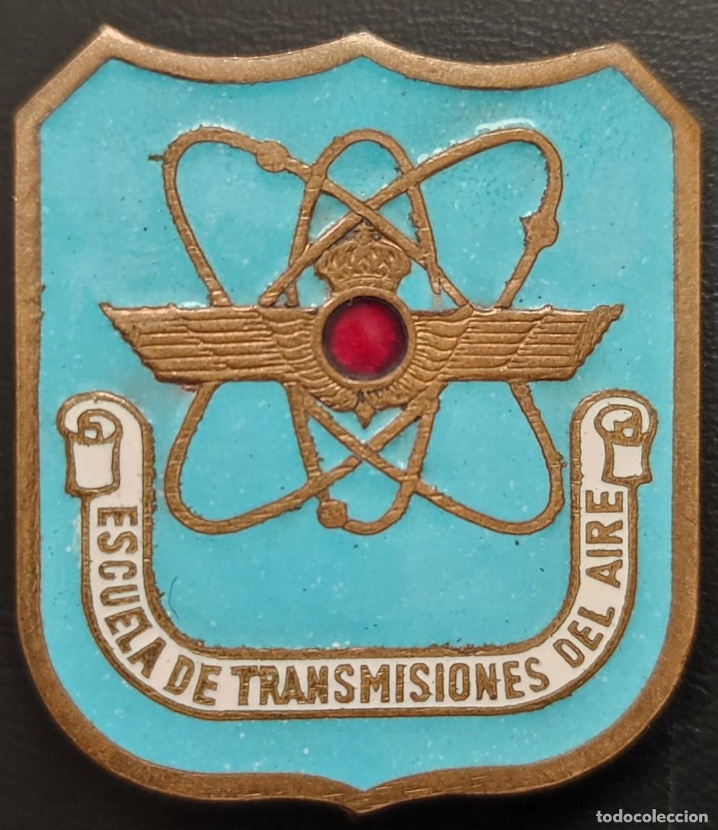 Militaria: EMBLEMA DE PECHO DE LA ESCUELA DE TRANSMISIONES DEL EJ&Eacute;RCITO DEL AIRE - Foto 1