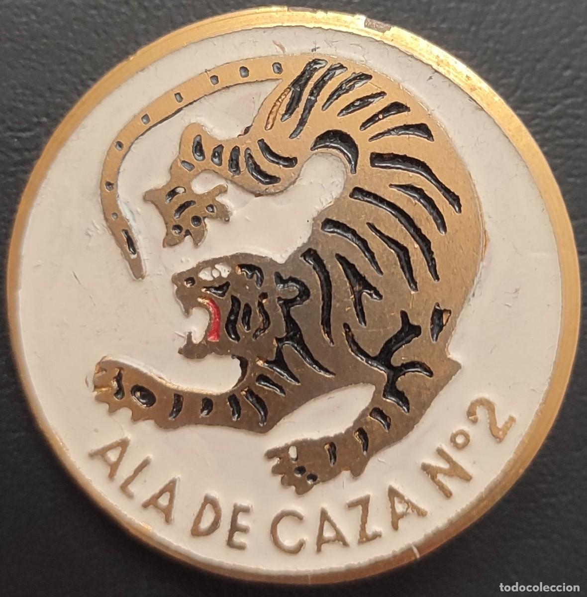 Militaria: EMBLEMA DE PECHO DEL ALA 2 DEL EJ&Eacute;RCITO DEL AIRE - Foto 1