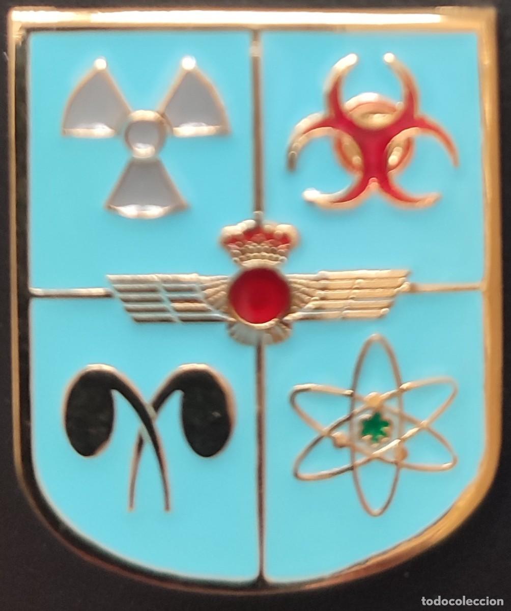 Militaria: DISTINTIVO DE NBQR DEL EJ&Eacute;RCITO DEL AIRE - Foto 1
