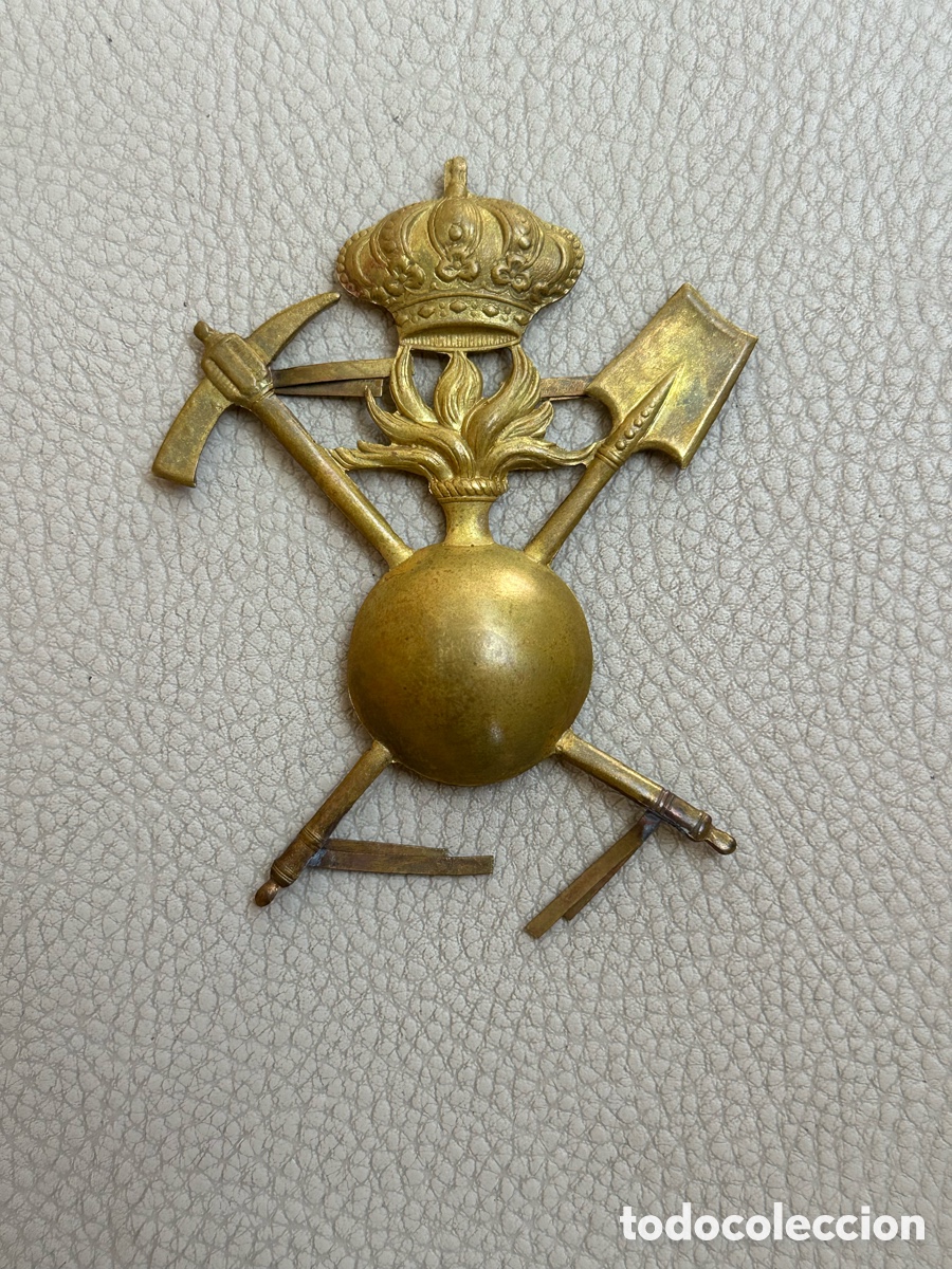 Military Antiques: ANTIGUO EMBLEMA DE ZAPADOR GASTADOR DE ARTILLER&Iacute;A EPOCA ALFONSO XIII ORIGINAL