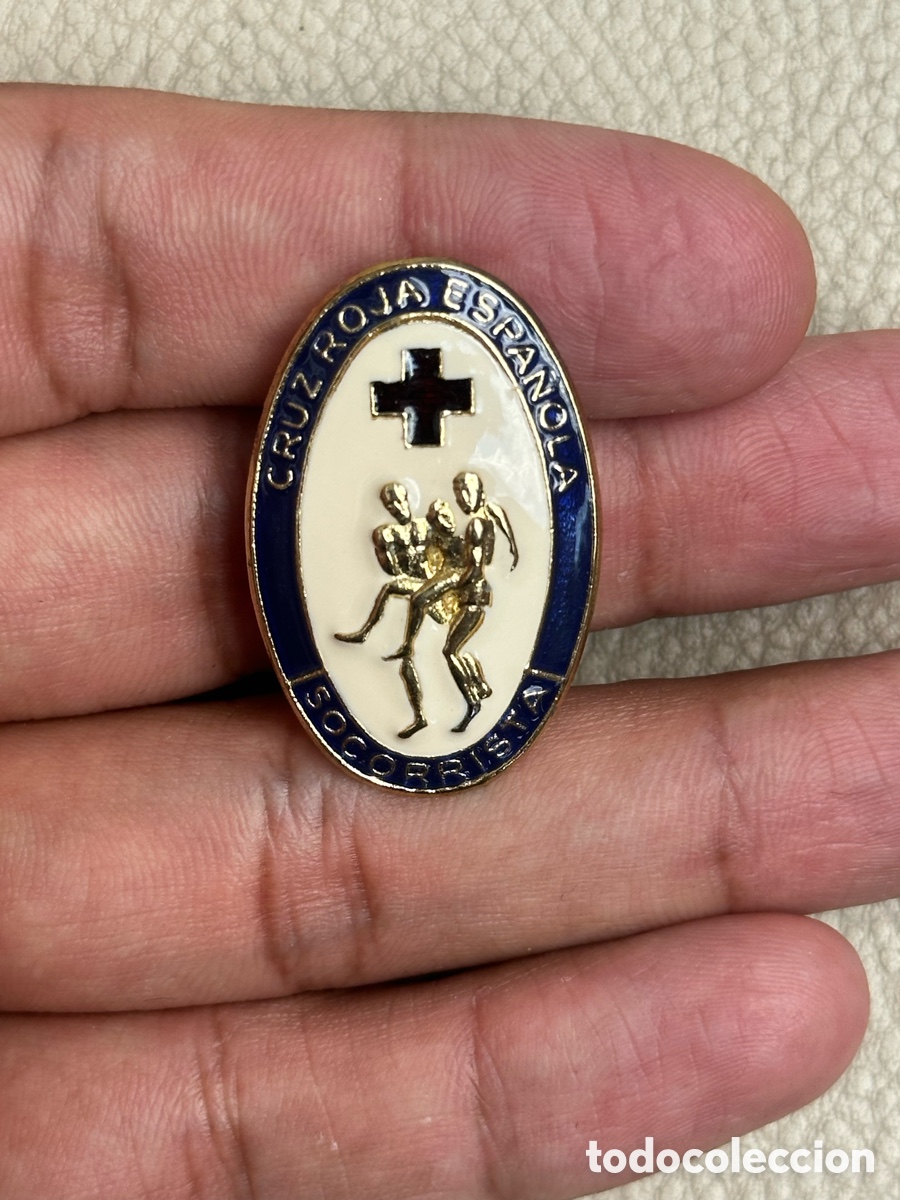 Militaria: ANTIGUA INSIGNIA EMBLEMA CRUZ ROJA ESPA&Ntilde;OLA SOCORRISTA
