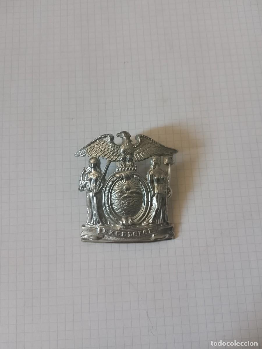 Militaria: Placa para gorra de plato - Foto 1