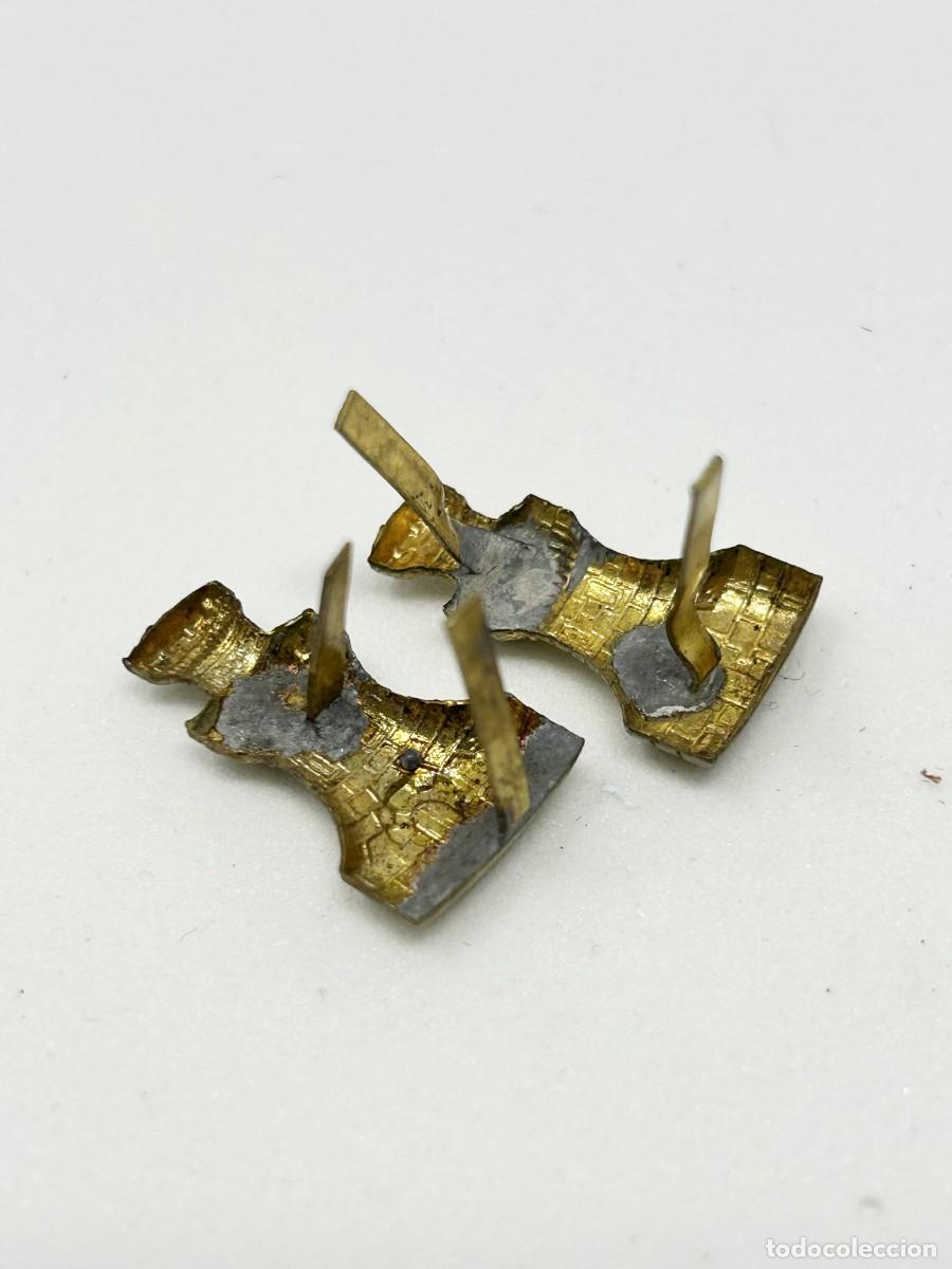 Militaria: PAREJA DE EMBLEMAS DE INGENIEROS - Foto 2