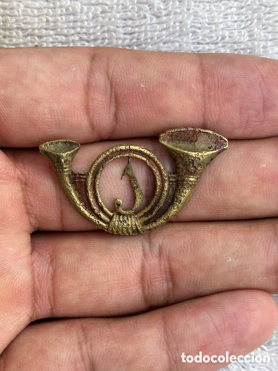 Militaria: ANTIGUO EMBLEMA INSIGNIA DE CAZADORES N&ordm; 1