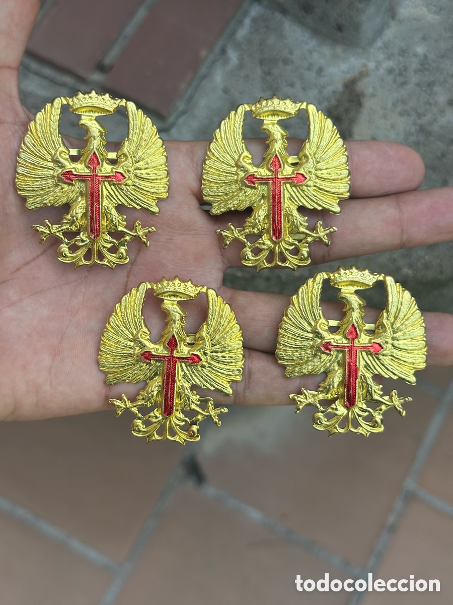 Militaria: LOTE 4 AGUILAS GORRA - CASCO - AGUILA EPOCA FRANCO