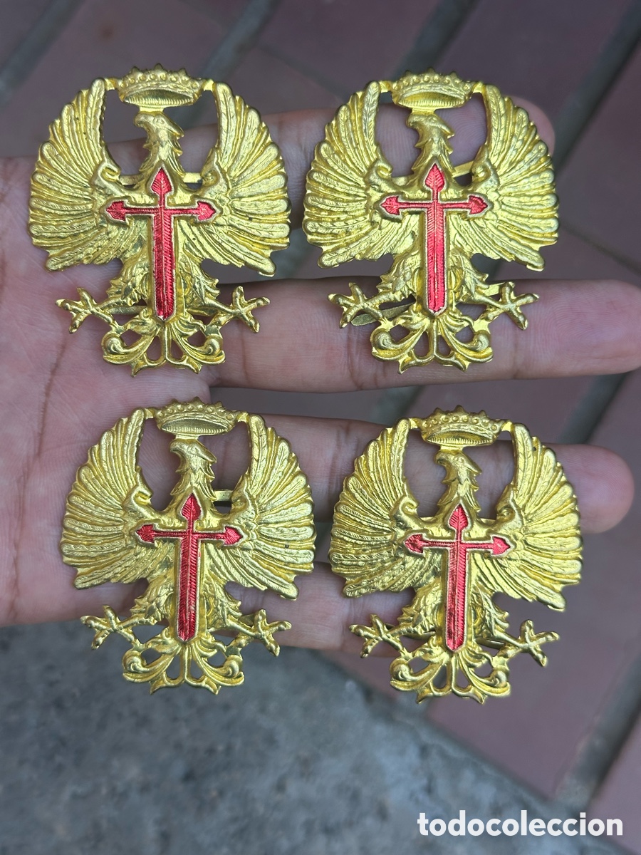 Militaria: LOTE 4 AGUILAS GORRA - CASCO - AGUILA EPOCA FRANCO