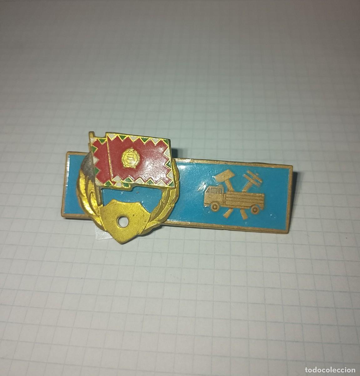 Militaria: Distintivo sovi&eacute;tico - Foto 2