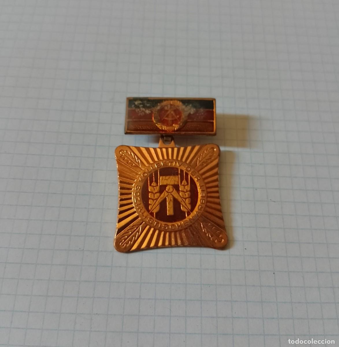 Militaria: Medalla al trabajo, RDA - Foto 1