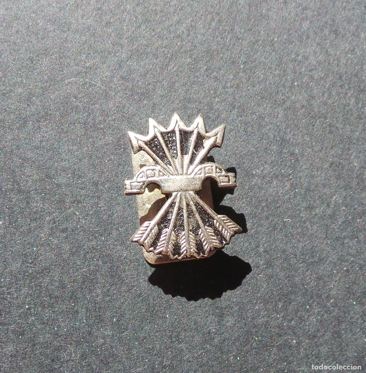 Militaria: YUGO Y FLECHAS, NUMERADA, INSIGNIA DE SOLAPA. - Foto 2