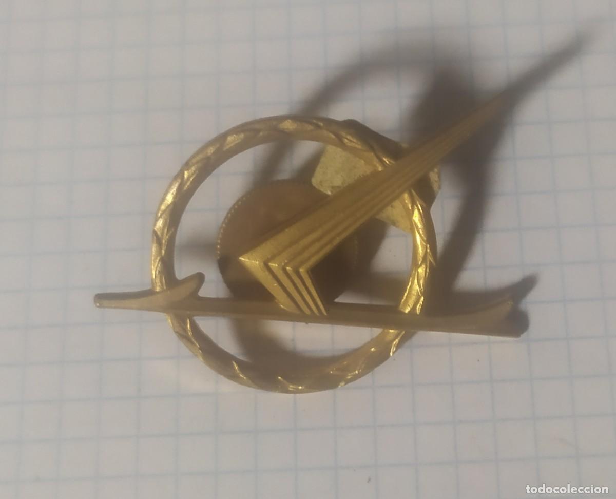 Militaria: Distintivo, de Rusia - Foto 1
