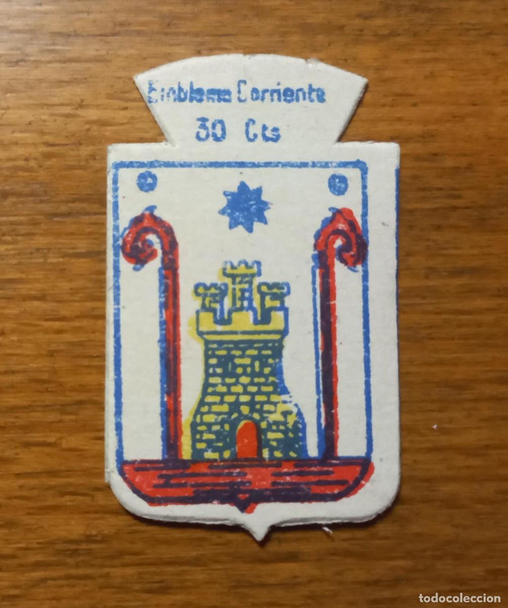 Militaria: Emblemas auxilio social, corriente.Serie X, N&ordm; 47, CAZORLA.
