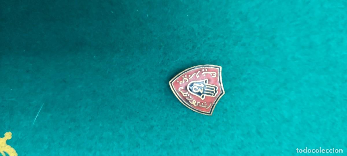 Militaria: Rara insignia carlista Falange militar