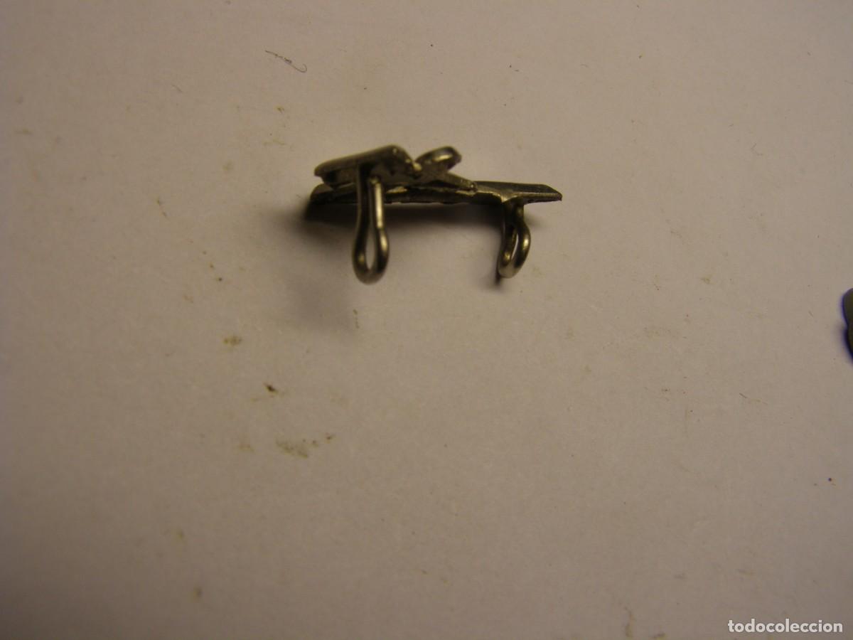 Militaria: Insignia n&ordm; 4 alfonsina de uniforme. - Foto 2