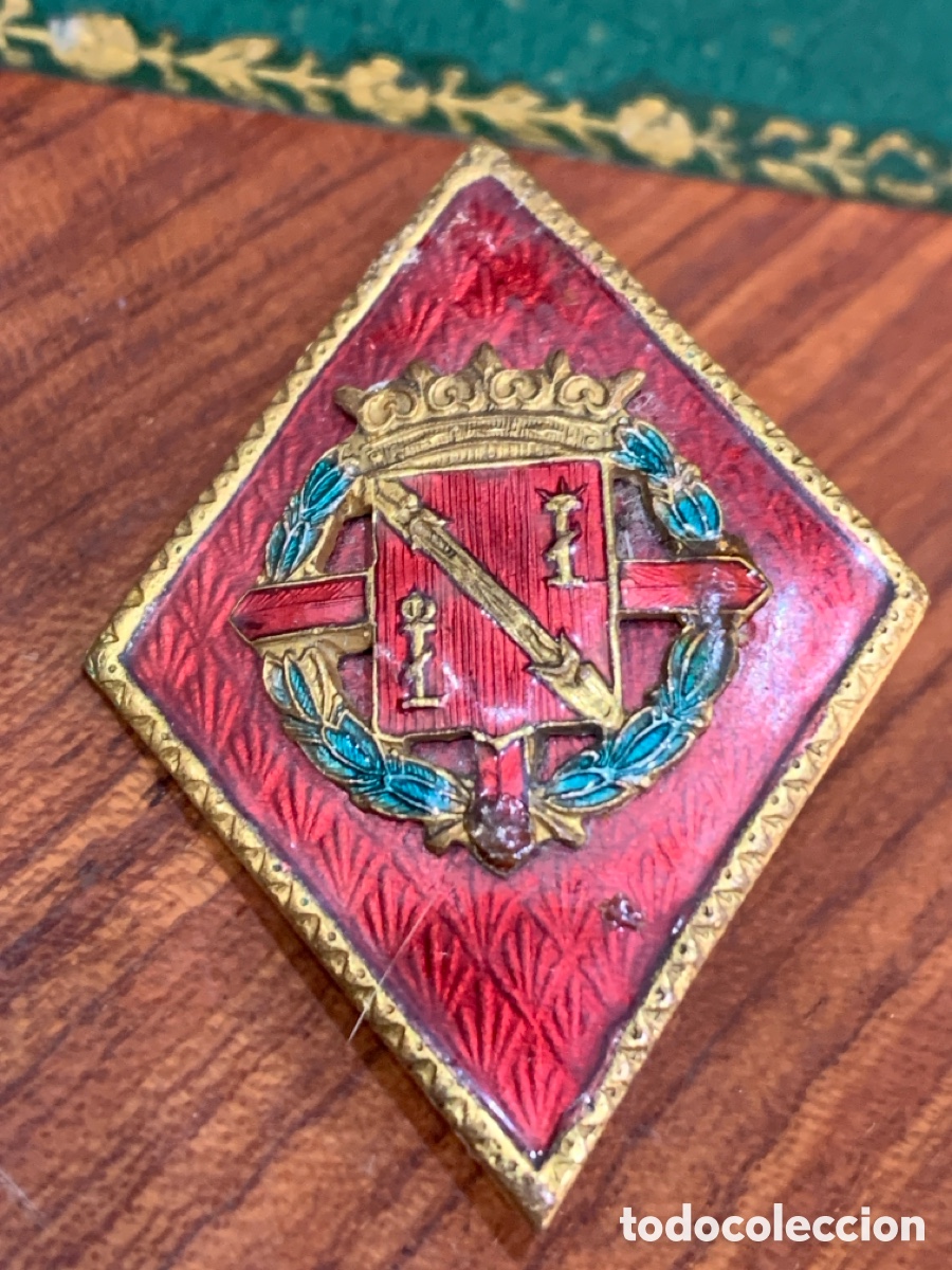 Militaria: Rombo (1) de la Guardia de Franco - Exterior - esmaltado