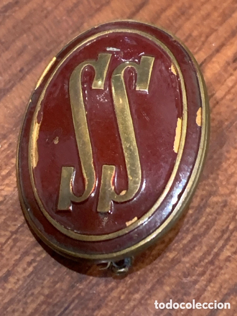 Militaria: Insignia de Alfiler de Servicio Social en color burdeos -