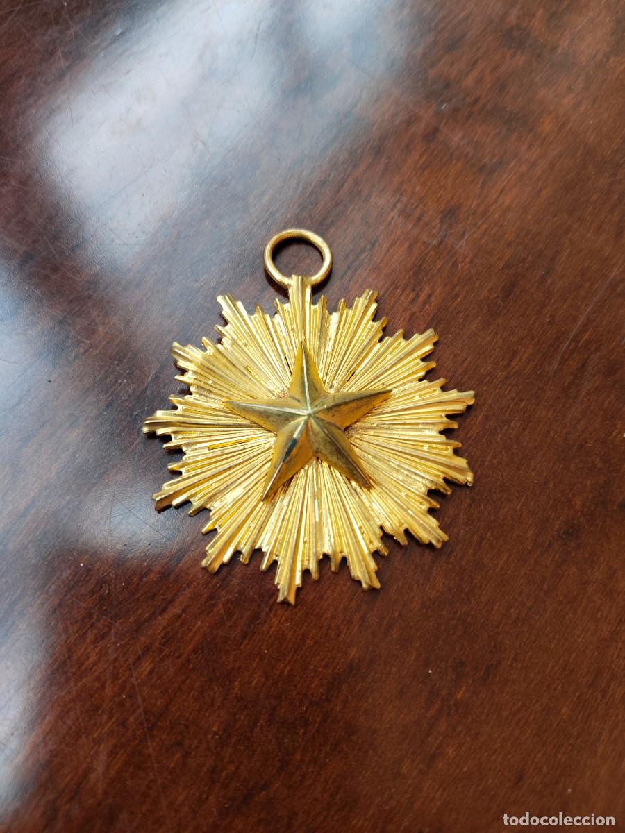 Militaria: Francia. Placa con estrella. - Foto 1