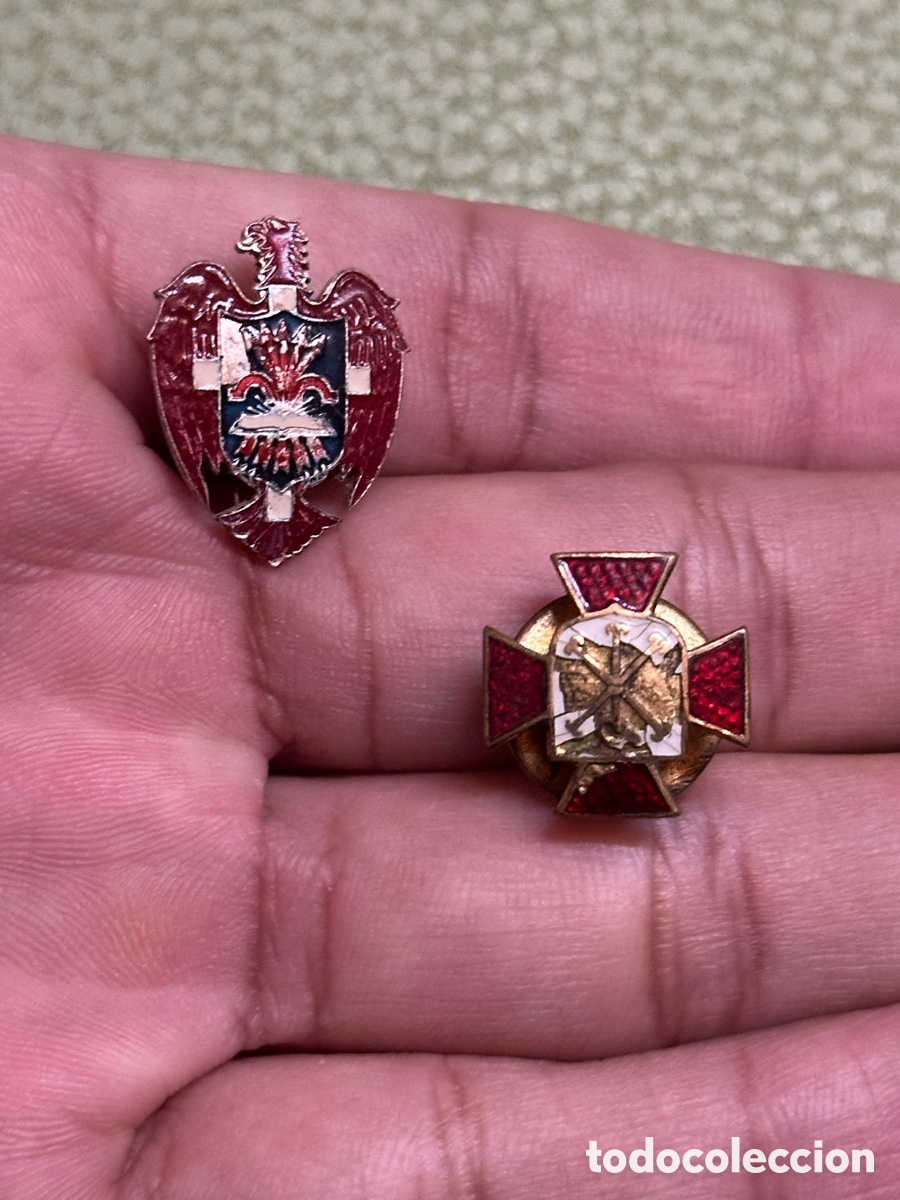 Militaria: ANTIGUAS INSIGNIAS ACCION CATOLICA Y PROFESORADO DE LA FALANGE