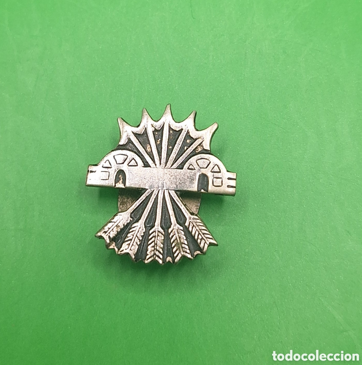 Militaria: Antigua Insignia Militar de Ojal de Falange -
