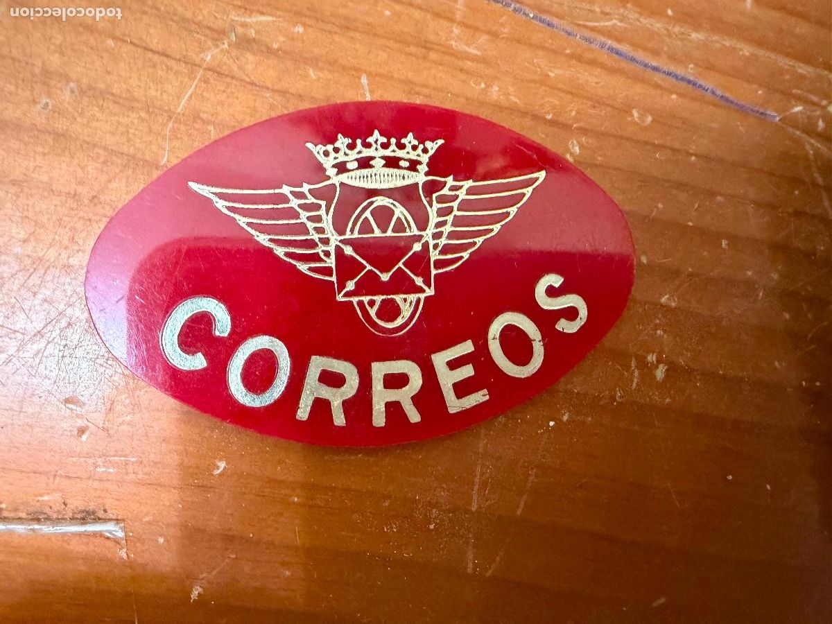Militaria: Emblema de correos plastico