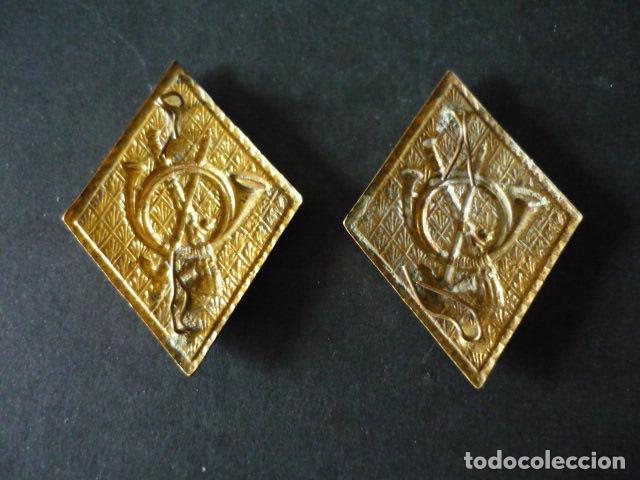 Militaria: PAREJA DE ROMBOS DE INFANTERIA - Foto 2