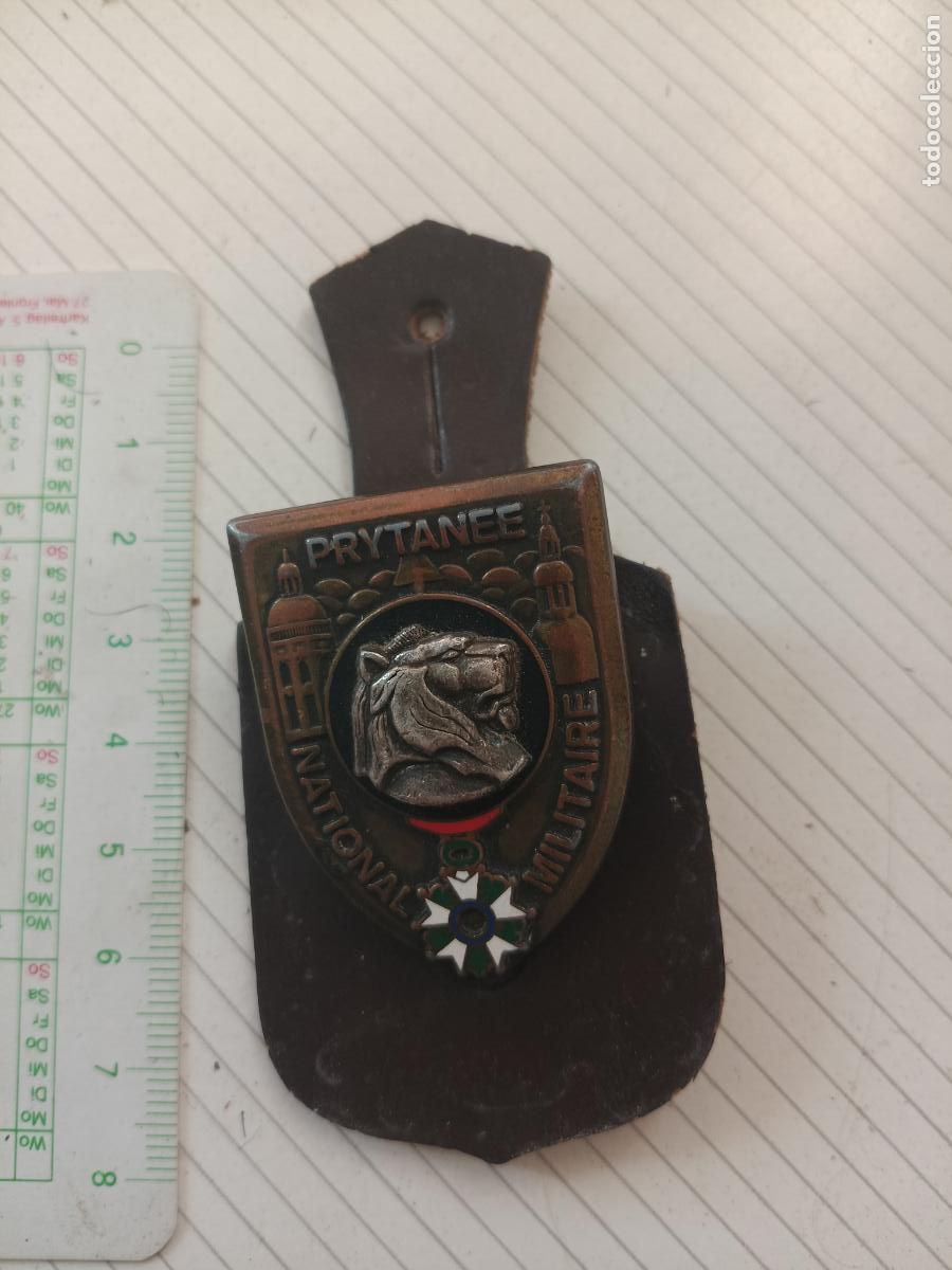 Militaria: FRANCIA FRANCE Pepito / insignia, French Army Military Academies School La Fl&egrave;che Badge, Prytan&eacute;e