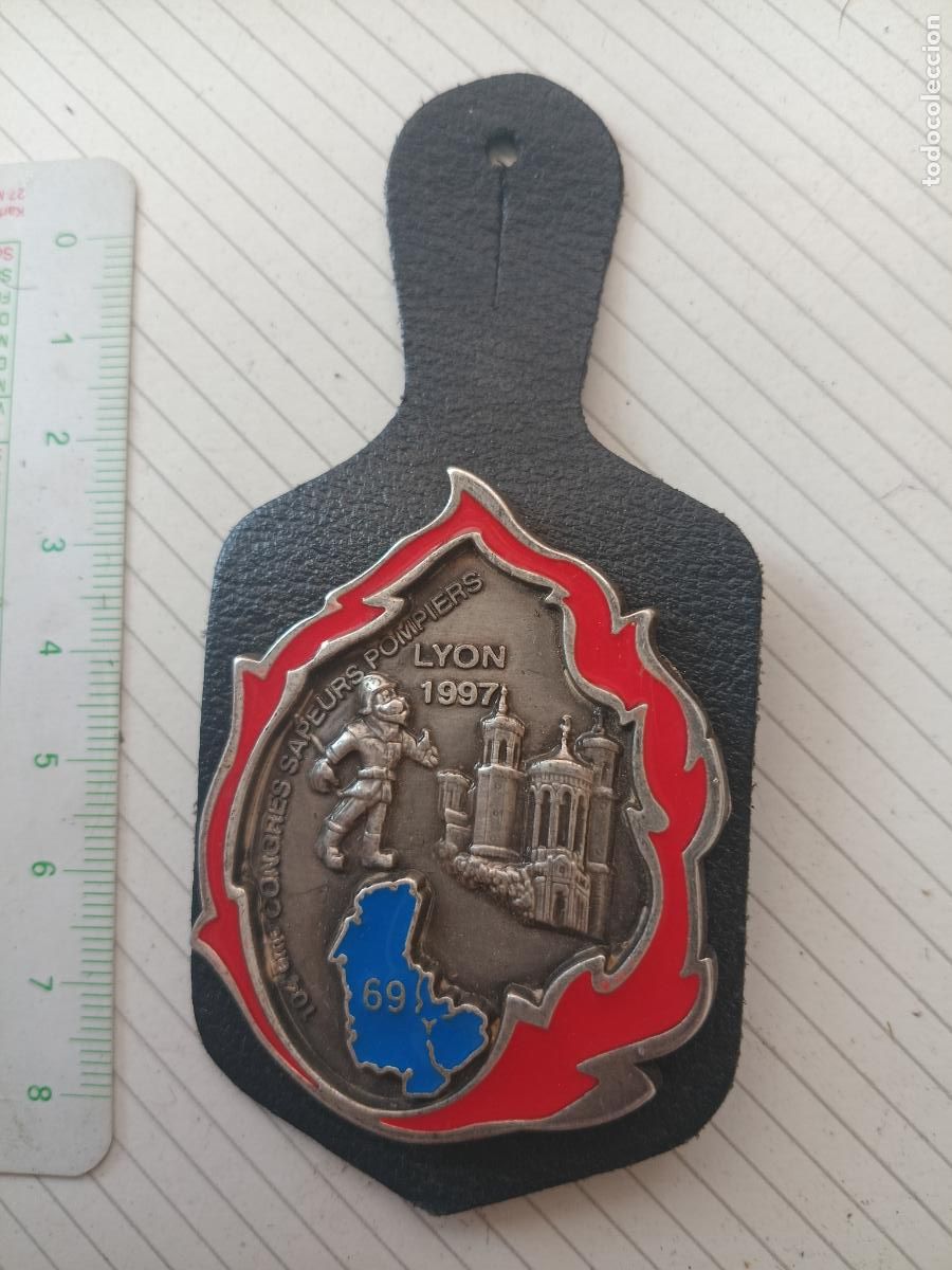 Militaria: FRANCIA, PEPITO / INSIGNIA DE BOMBEROS FRANCESA SAPEURS POMPIERS, CONGRESO LYON 1997
