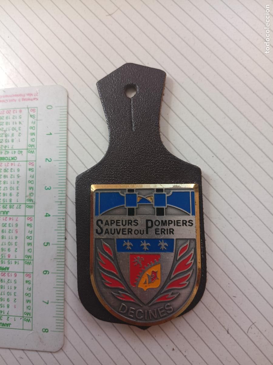 Militaria: FRANCIA, PEPITO / INSIGNIA DE BOMBEROS FRANCESA SAPEURS POMPIERS, DECINES
