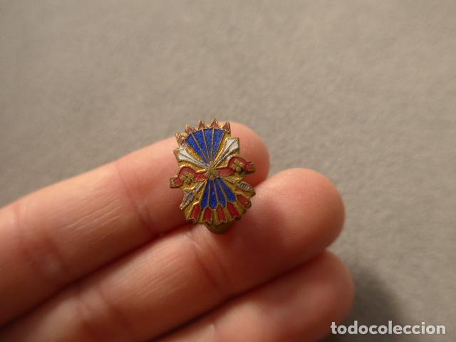 Militaria: Antigua insignia original de la Guardia o escolta de Franco, Falange.