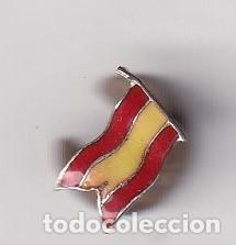 Militaria: INSIGNIA ESMALTADA BANDERA DE ESPA&Ntilde;A EN MINIATURA . 1 cm
