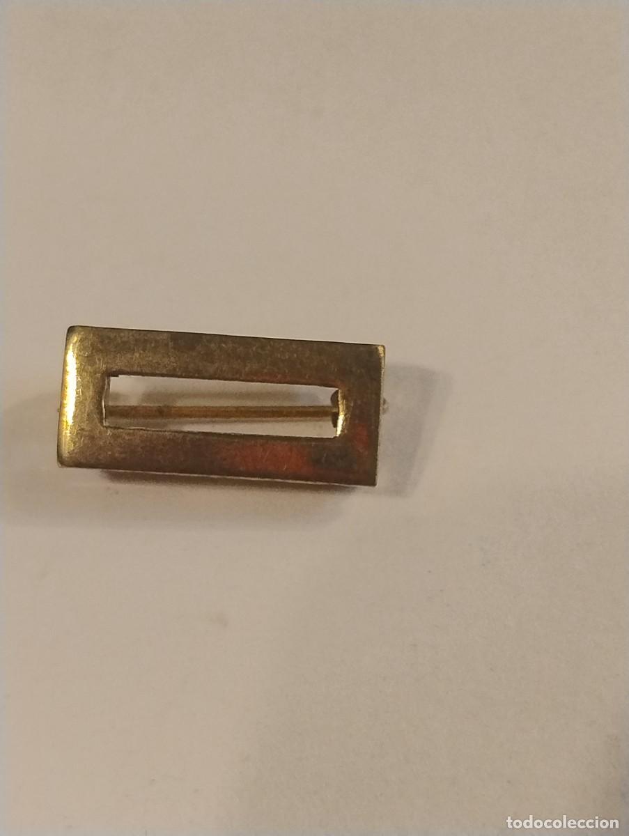 Militaria: PASADOR MET&Aacute;LICO PARA CONDECORACI&Oacute;N, CASI 2 CM