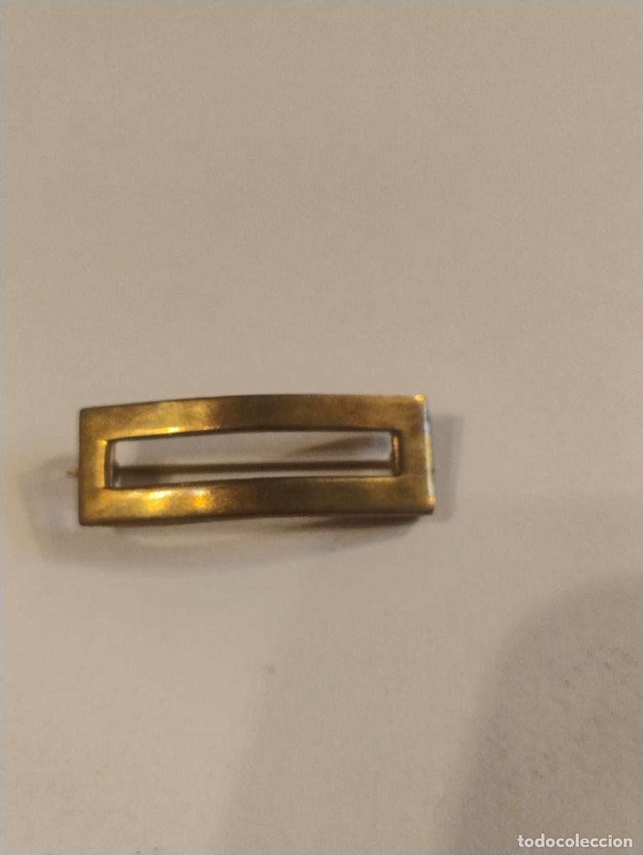 Militaria: PASADOR MET&Aacute;LICO CON IMPERDIBLE PARA CONDECORACI&Oacute;N, UNOS 3,20 CM