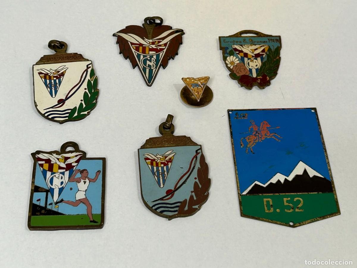 Militaria: ANTIGUAS INSIGNIAS TROFEOS ROMULO BOSCH 1943-1946 Y OTRAS VARIAS