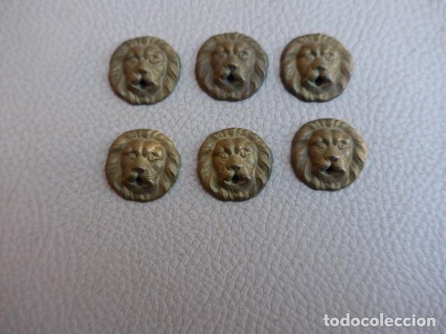 Militaria: 6 ANTIGUAS INSIGNIAS CABEZA LEON PARA CASCO PINCHO