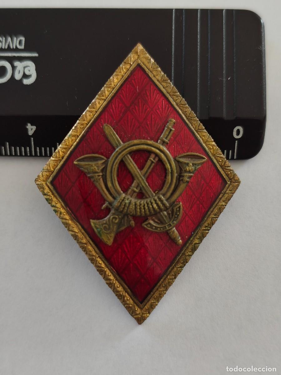 Militaria: ROMBO INFANTERIA ESMALTADO