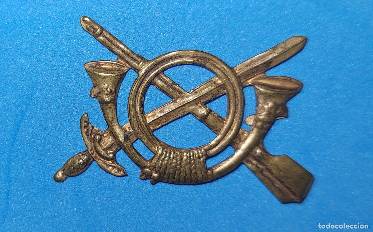 Militaria: INSIGNIA DE CUELLO DEL CUERPO DE INFANTERIA - MUY ANTIGUA