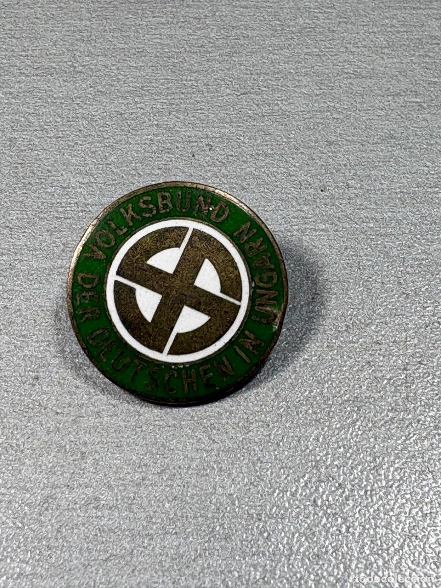 Militaria: Distintivo del partido nacional socialista h&uacute;ngaro fabricaci&oacute;n alemana