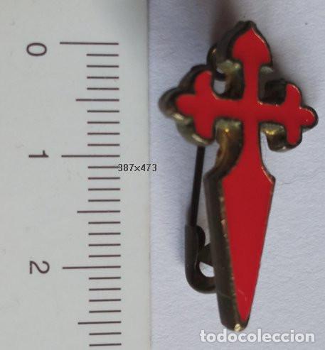 Militaria: INSIGNIA DE ALFILER - CRUZ ESMALTADA DE SANTIAGO
