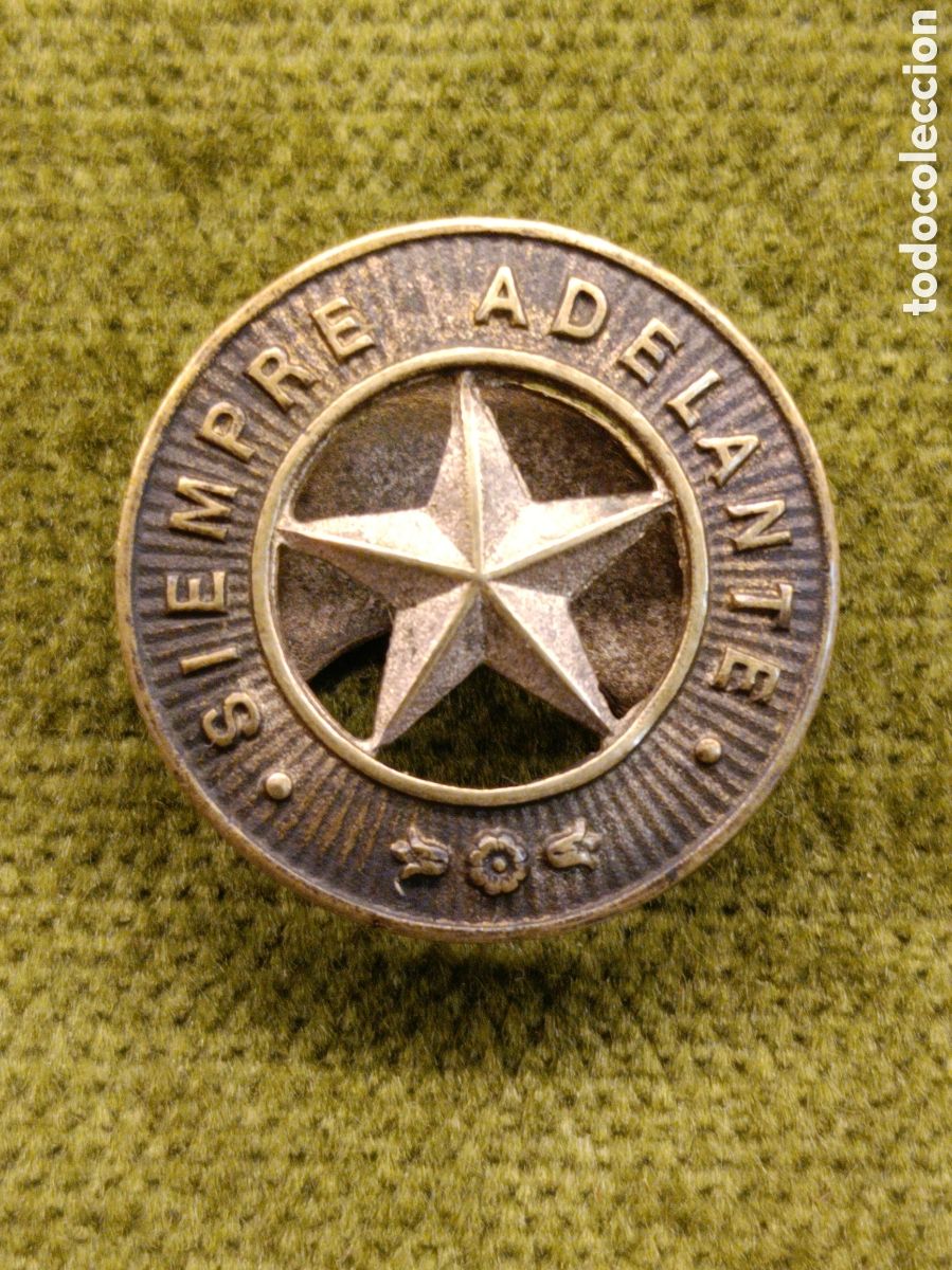 Militaria: Insignia ojal guerra civil rep&uacute;blica siempre adelante boy scout, boyscout. 23 mm