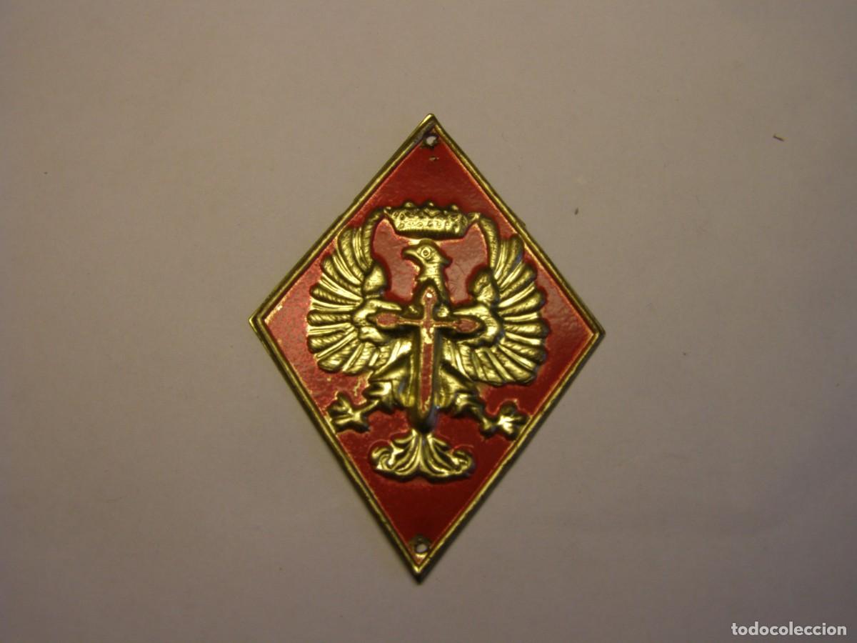 Militaria: Rombo del Ej&eacute;rcito Espa&ntilde;ol, centro instrucci&oacute;n reclutas, a&ntilde;os 70. Acero latonado.