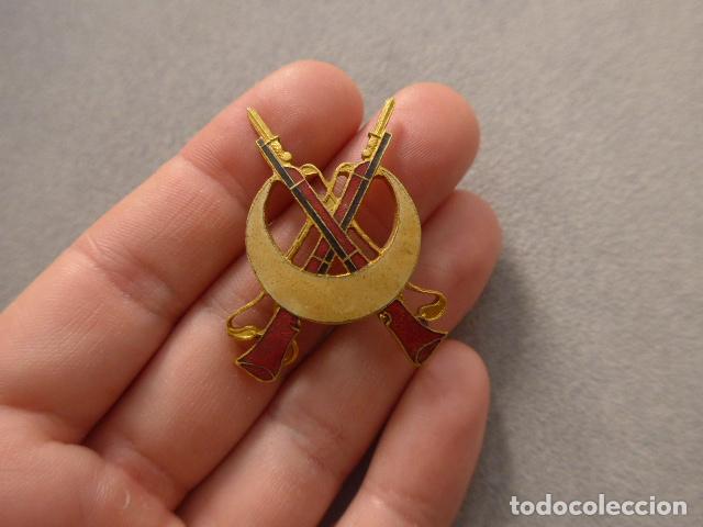 Militaria: Antigua insignia o emblema de Regulares, original, Africa, Sahara.