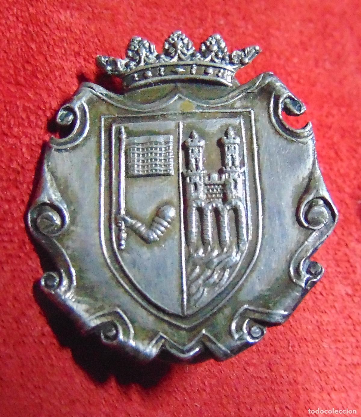 Militaria: INSIGNIA DE PLATA ESCUDO DEL REGIMIENTO ZAMORA 8 3,5 CM