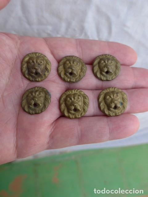 Militaria: 6 ANTIGUAS INSIGNIAS DE LEON PARA CASCO PINCHO O PRENDA DE CABEZA
