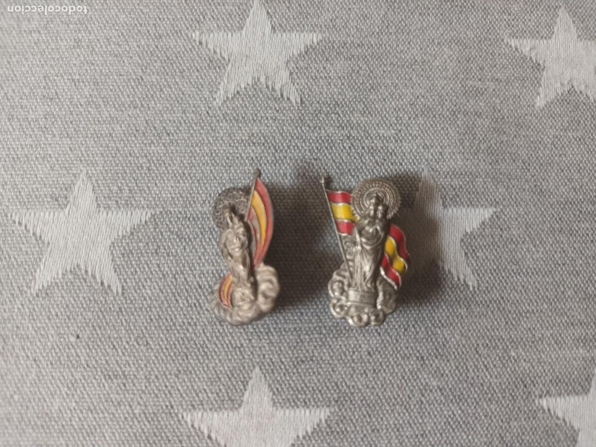 Militaria: DOS INSIGNIA VIRGEN DEL PILAR. EPOCA GUERRA CIVIL