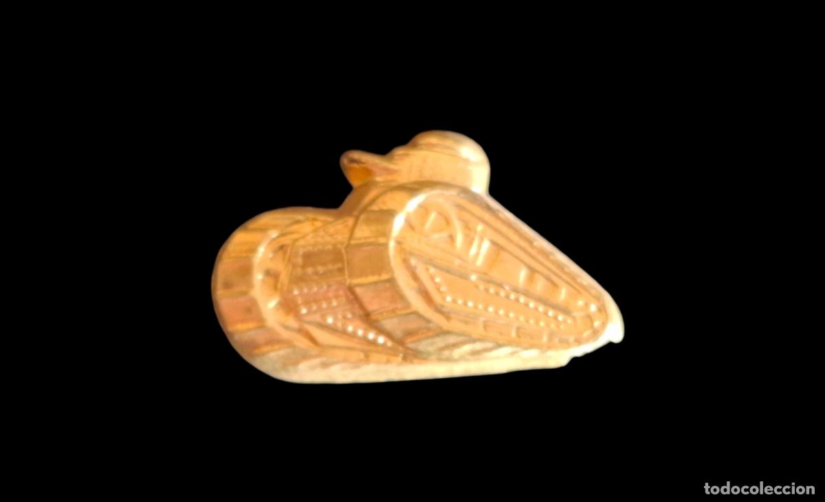 Militaria: (MI-260525)INSIGNIA DE CUELLO CARRO DE COMBATE BLINDADO - REPUBLICA Y GUERRA CIVIL